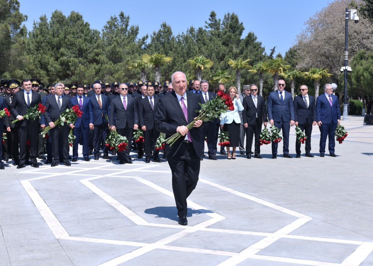Sumqayıtda Heydər Əliyevin anadan olmasının 103-cü ildönümünə həsr olunmuş tədbirlər keçirilib - FOTOLAR